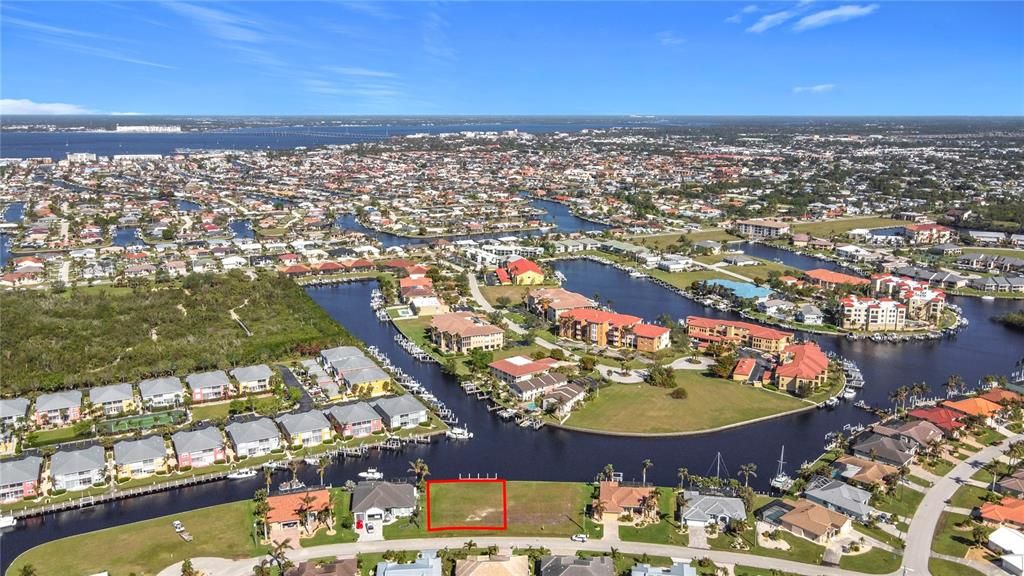 En Venta: $439,000 (0.26 acres)