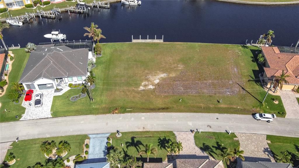 En Venta: $439,000 (0.26 acres)