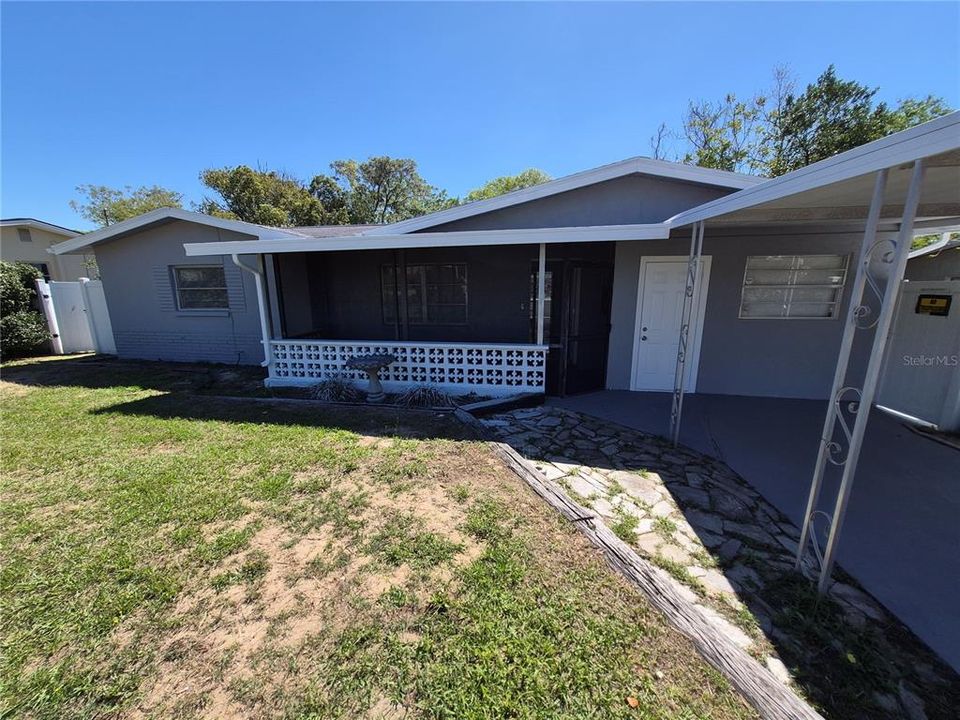 Recently Rented: $1,350 (2 beds, 2 baths, 874 Square Feet)