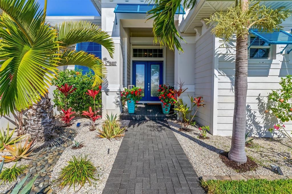 Active With Contract: $869,000 (3 beds, 2 baths, 2443 Square Feet)