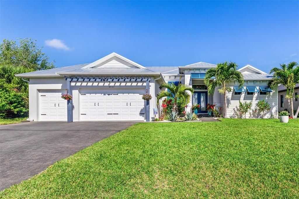 Active With Contract: $869,000 (3 beds, 2 baths, 2443 Square Feet)