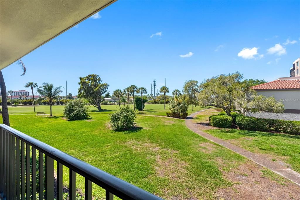 En Venta: $249,000 (2 camas, 2 baños, 890 Pies cuadrados)