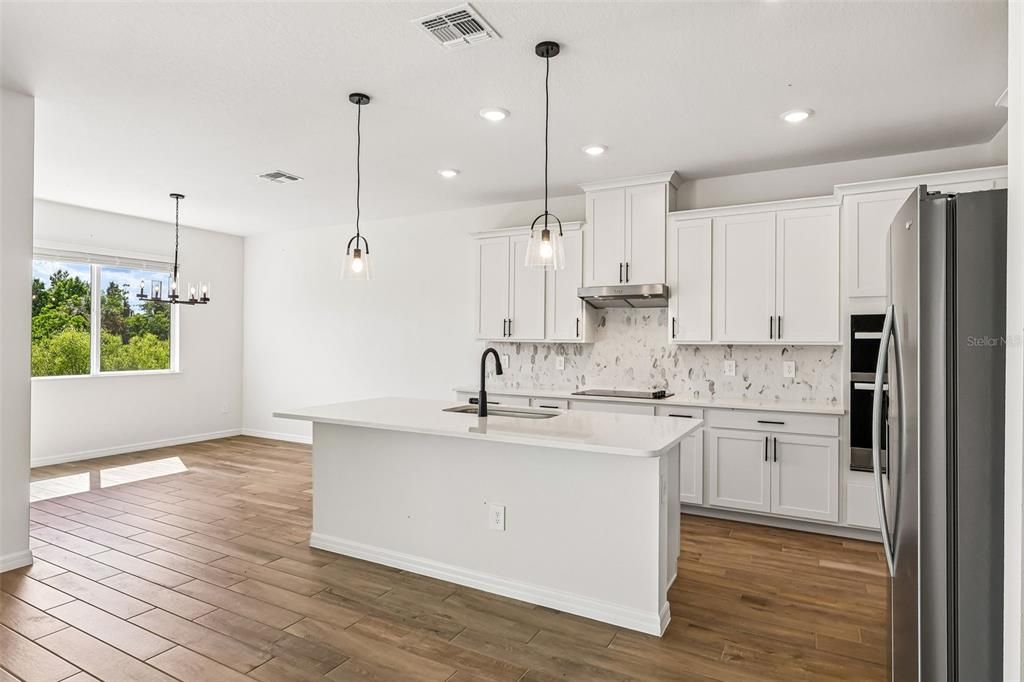 For Sale: $488,150 (5 beds, 4 baths, 3805 Square Feet)