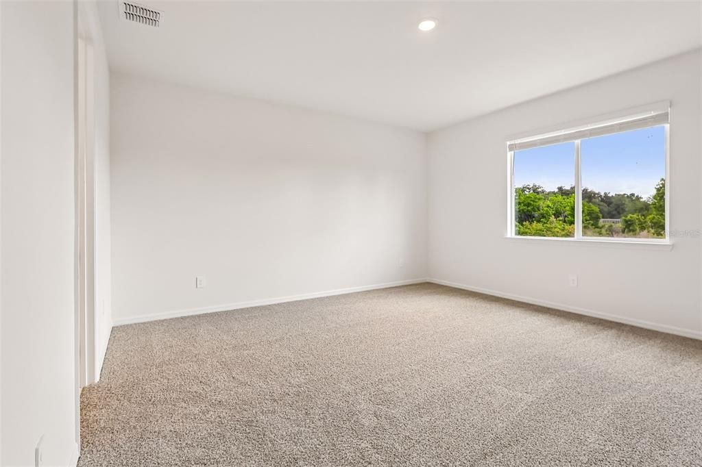 For Sale: $488,150 (5 beds, 4 baths, 3805 Square Feet)