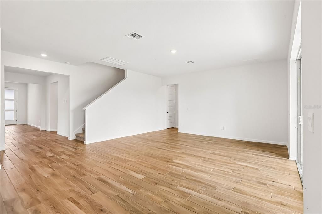 For Sale: $488,150 (5 beds, 4 baths, 3805 Square Feet)