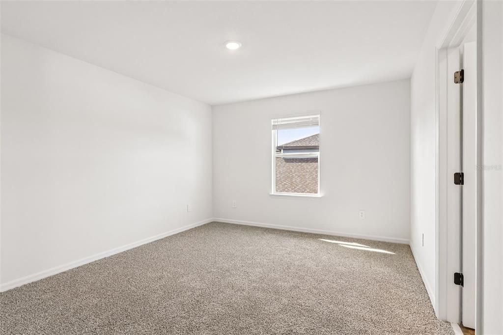 For Sale: $488,150 (5 beds, 4 baths, 3805 Square Feet)
