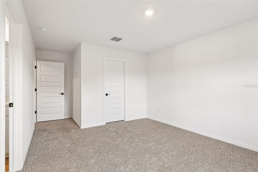 For Sale: $488,150 (5 beds, 4 baths, 3805 Square Feet)