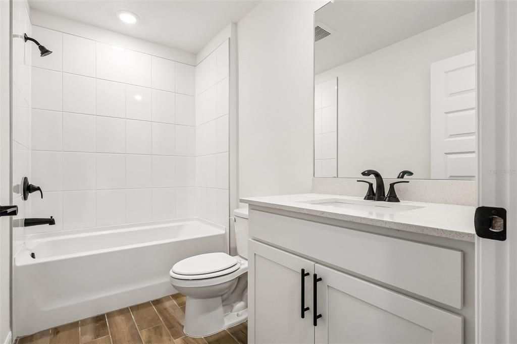 For Sale: $488,150 (5 beds, 4 baths, 3805 Square Feet)