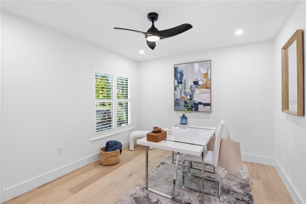 Activo con contrato: $1,890,000 (3 camas, 3 baños, 2529 Pies cuadrados)