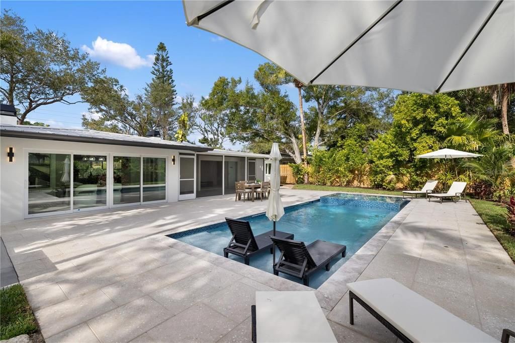Activo con contrato: $1,890,000 (3 camas, 3 baños, 2529 Pies cuadrados)