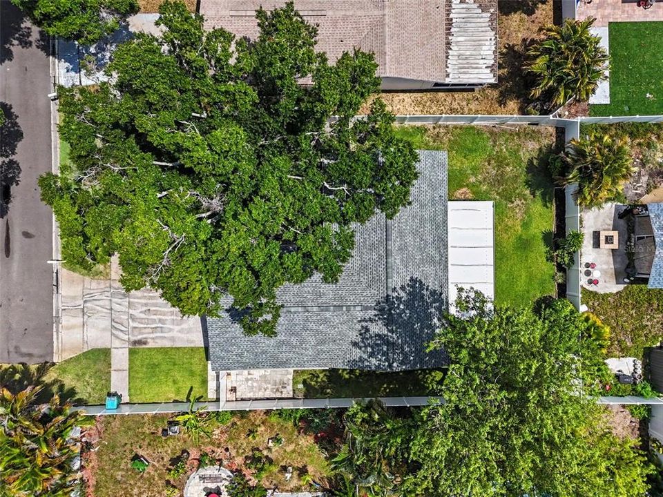 На продажу: $425,000 (2 спален, 2 ванн, 1096 Квадратных фут)