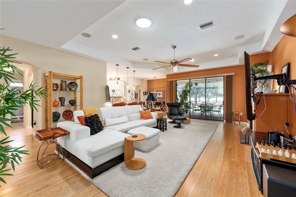 Active With Contract: $415,000 (4 beds, 3 baths, 2864 Square Feet)