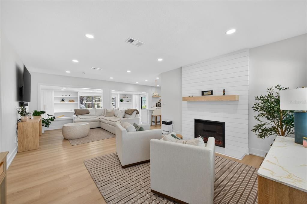 Activo con contrato: $1,125,000 (3 camas, 2 baños, 1807 Pies cuadrados)
