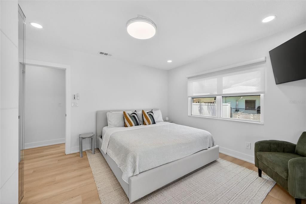 Activo con contrato: $1,125,000 (3 camas, 2 baños, 1807 Pies cuadrados)