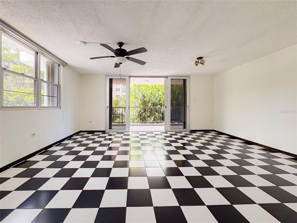 出租: $3,200 (3 贝兹, 2 浴室, 1605 平方英尺)