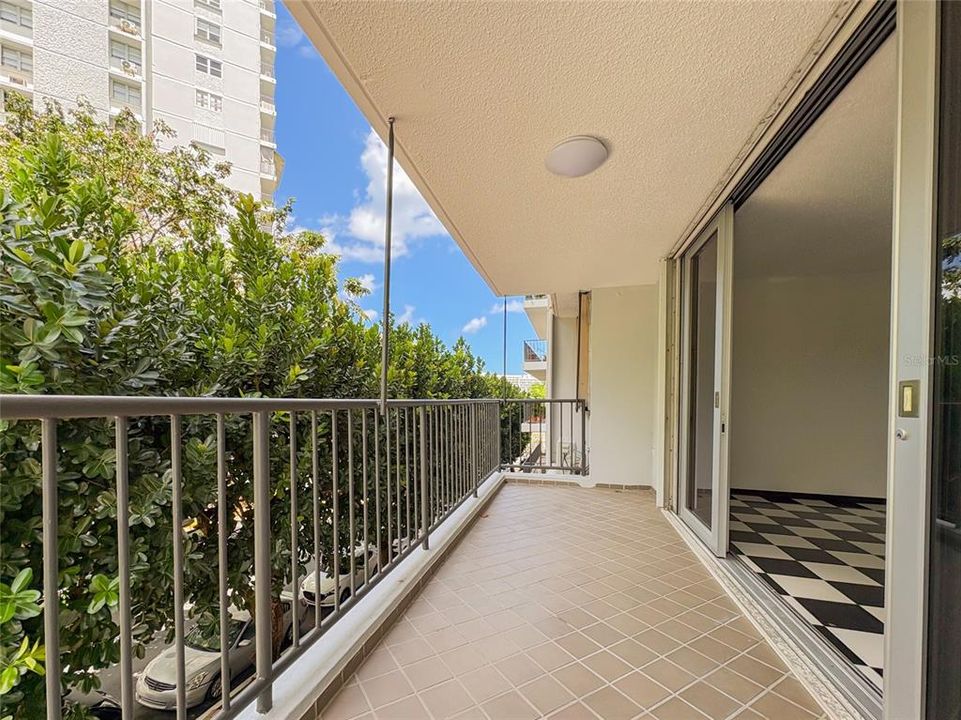 出租: $3,200 (3 贝兹, 2 浴室, 1605 平方英尺)