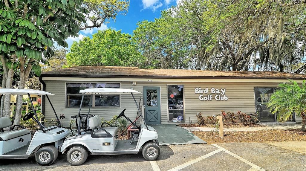 出租: $2,600 (2 贝兹, 2 浴室, 990 平方英尺)