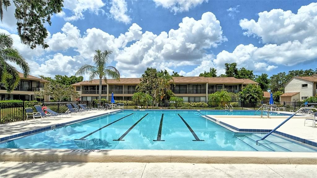 出租: $2,600 (2 贝兹, 2 浴室, 990 平方英尺)