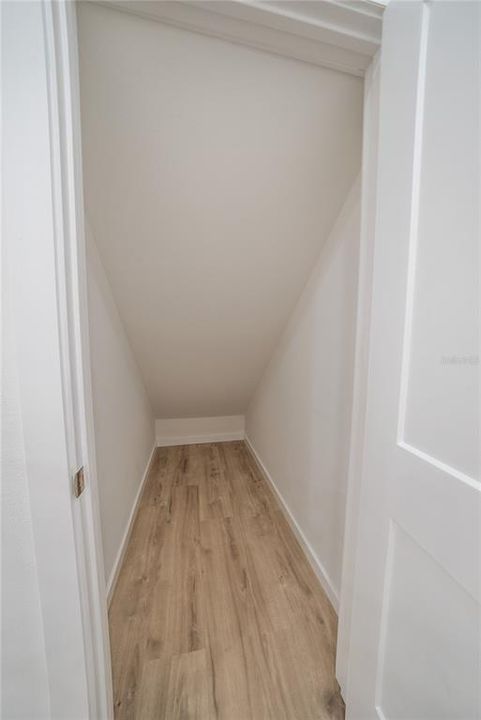 For Sale: $249,900 (2 beds, 2 baths, 1200 Square Feet)