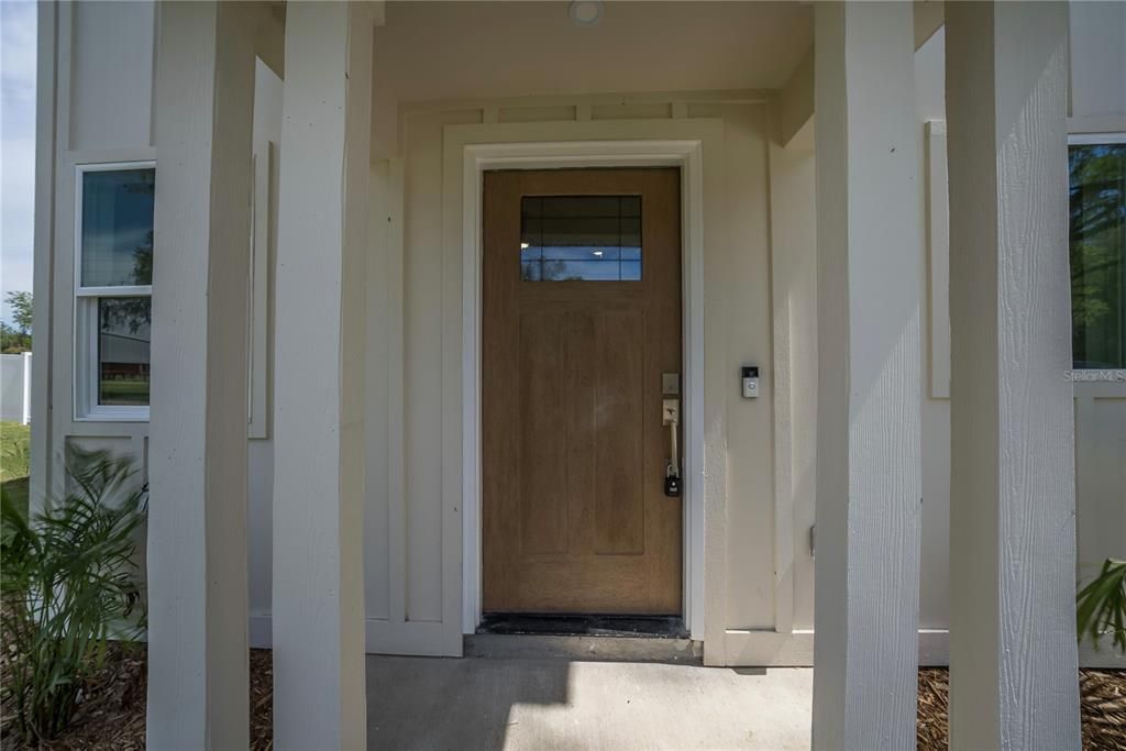 For Sale: $249,900 (2 beds, 2 baths, 1200 Square Feet)