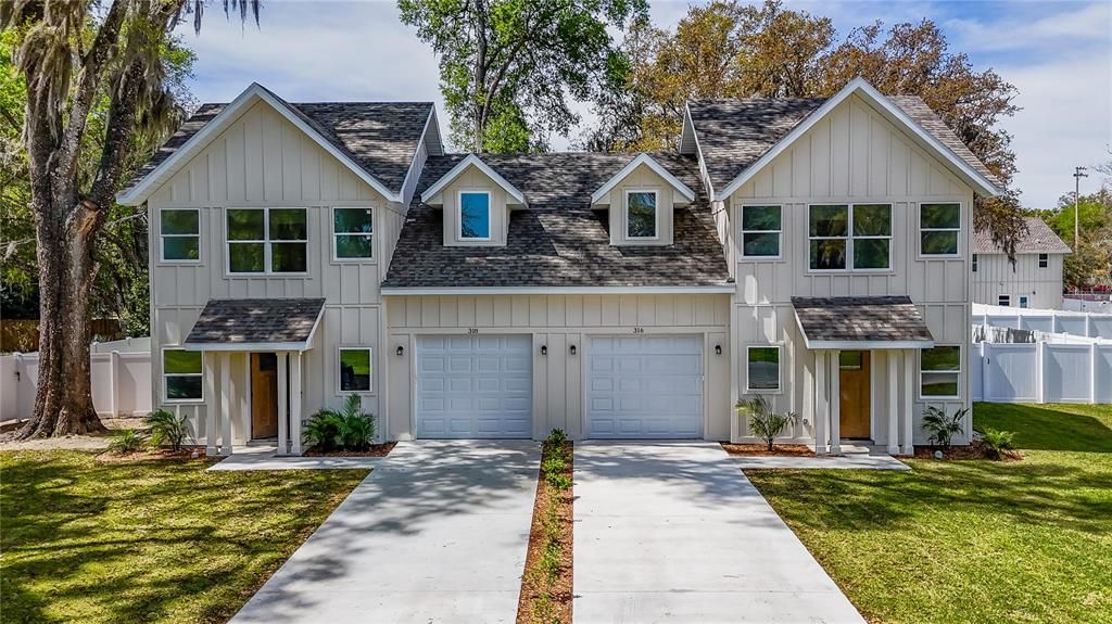 For Sale: $249,900 (2 beds, 2 baths, 1200 Square Feet)