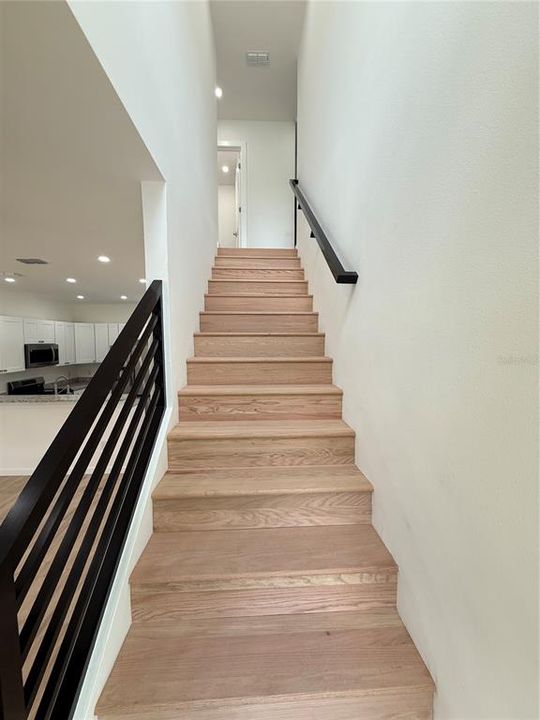 For Sale: $249,900 (2 beds, 2 baths, 1200 Square Feet)