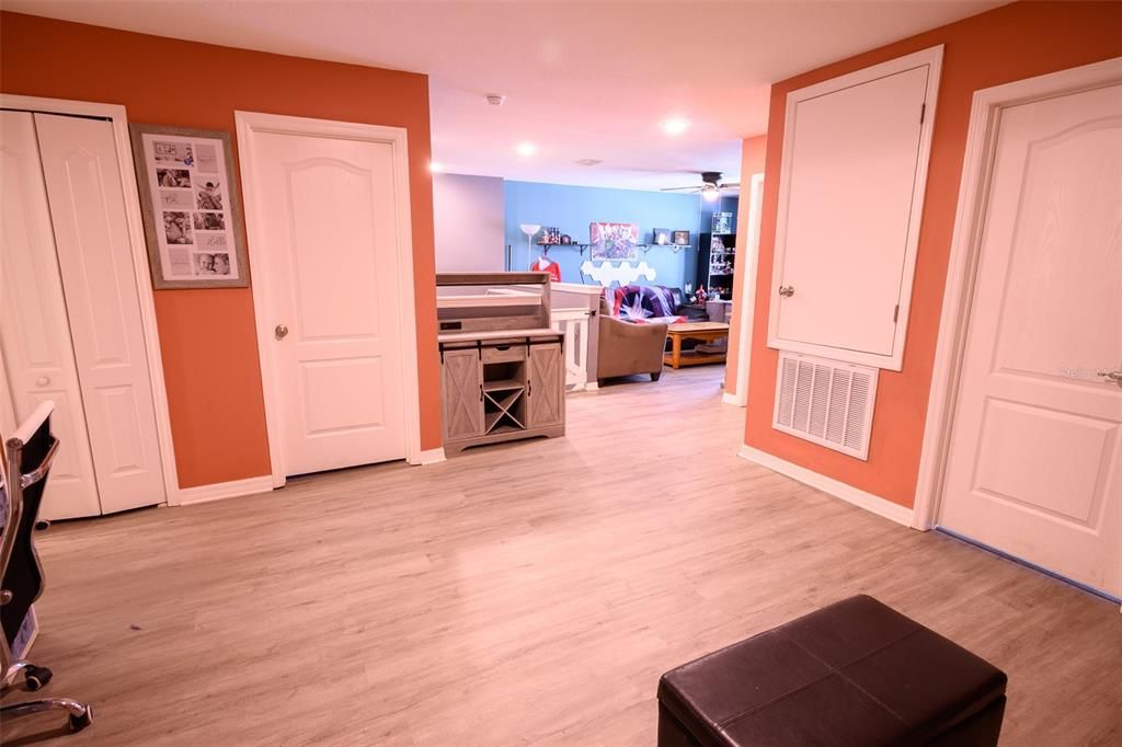 Active With Contract: $445,000 (6 beds, 2 baths, 3115 Square Feet)