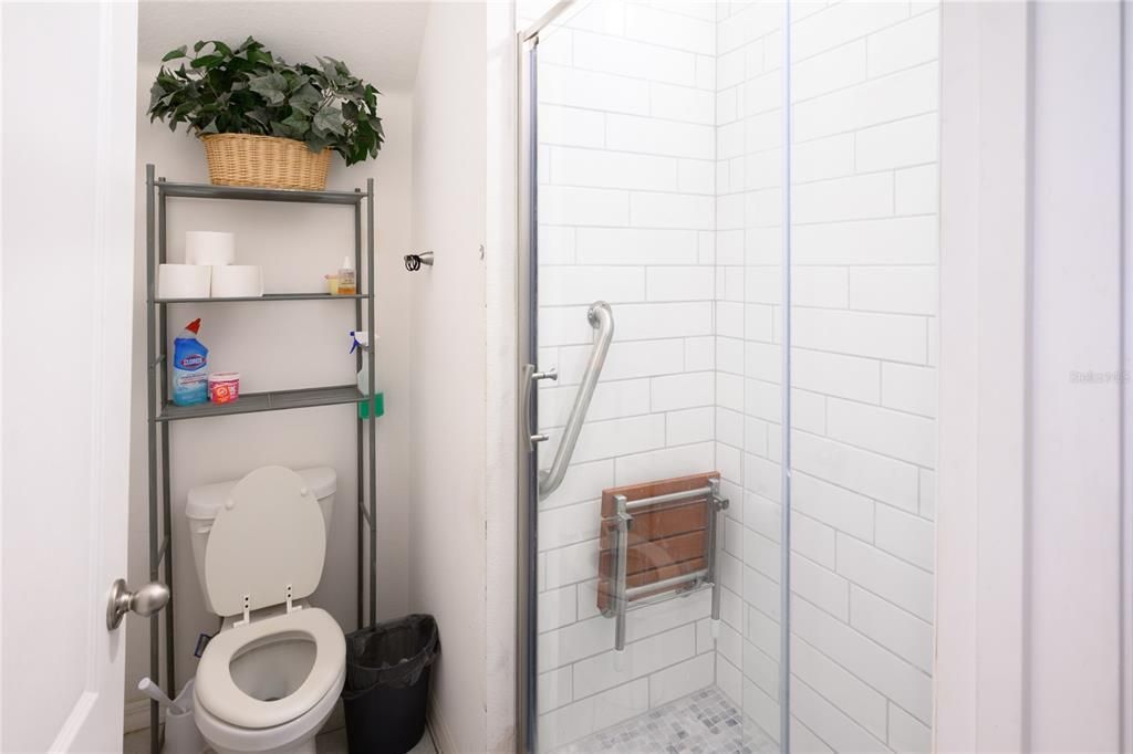Active With Contract: $445,000 (6 beds, 2 baths, 3115 Square Feet)