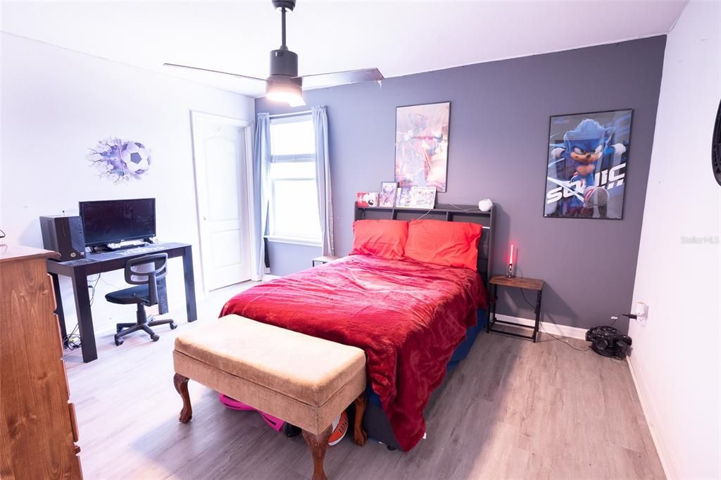 Active With Contract: $445,000 (6 beds, 2 baths, 3115 Square Feet)