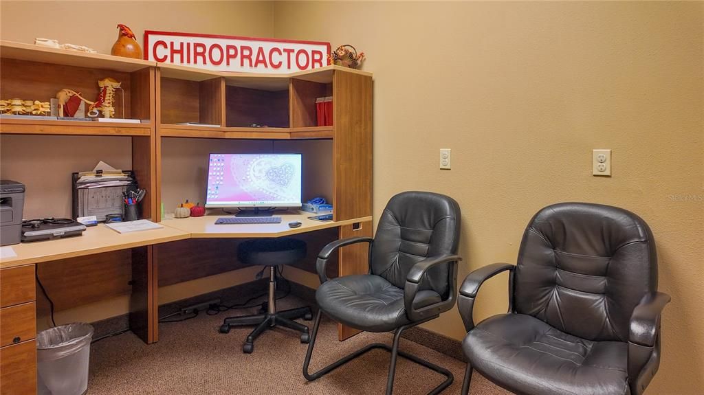 На продажу: $1,100,000 (0 спален, 0 ванн, 4700 Квадратных фут)