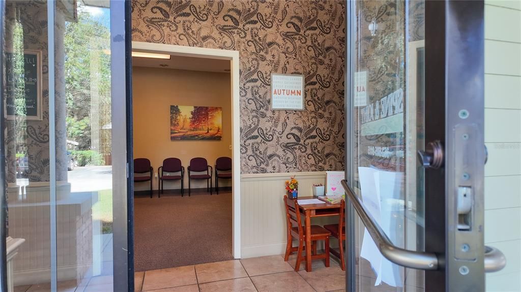 На продажу: $1,100,000 (0 спален, 0 ванн, 4700 Квадратных фут)