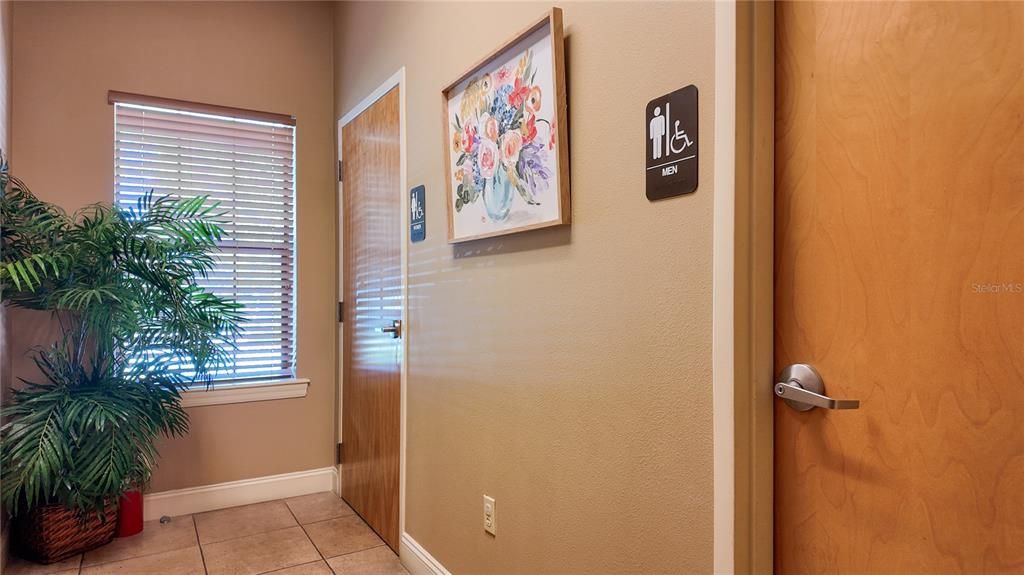 На продажу: $1,100,000 (0 спален, 0 ванн, 4700 Квадратных фут)