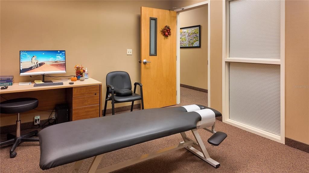 На продажу: $1,100,000 (0 спален, 0 ванн, 4700 Квадратных фут)