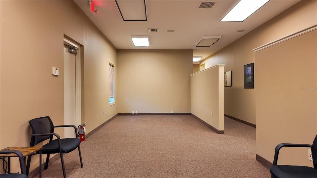 На продажу: $1,100,000 (0 спален, 0 ванн, 4700 Квадратных фут)