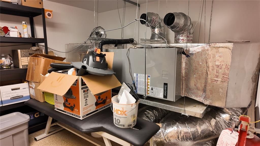 На продажу: $1,100,000 (0 спален, 0 ванн, 4700 Квадратных фут)