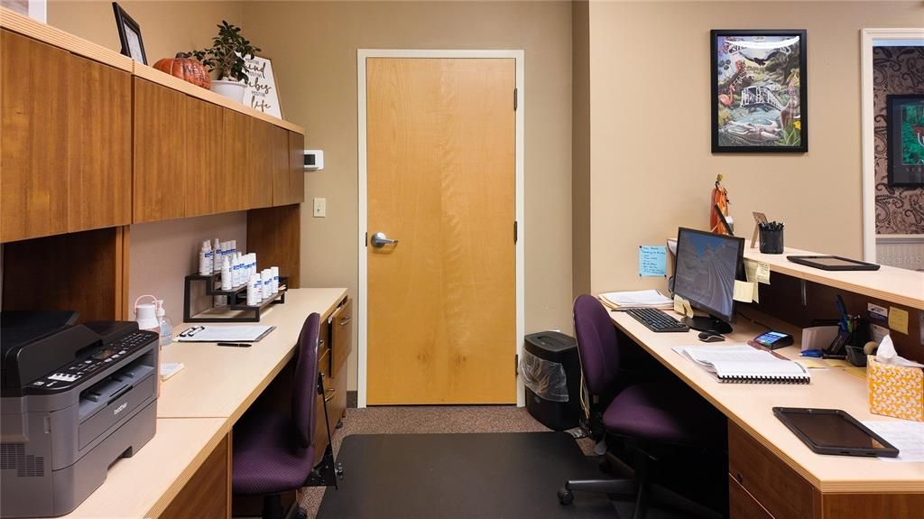 На продажу: $1,100,000 (0 спален, 0 ванн, 4700 Квадратных фут)