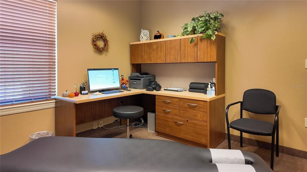 На продажу: $1,100,000 (0 спален, 0 ванн, 4700 Квадратных фут)