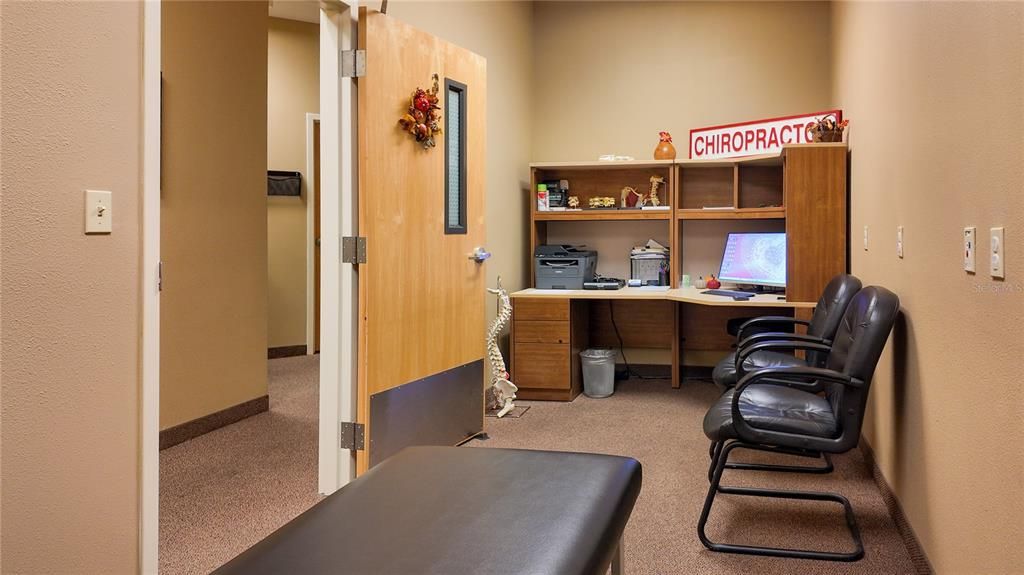 На продажу: $1,100,000 (0 спален, 0 ванн, 4700 Квадратных фут)