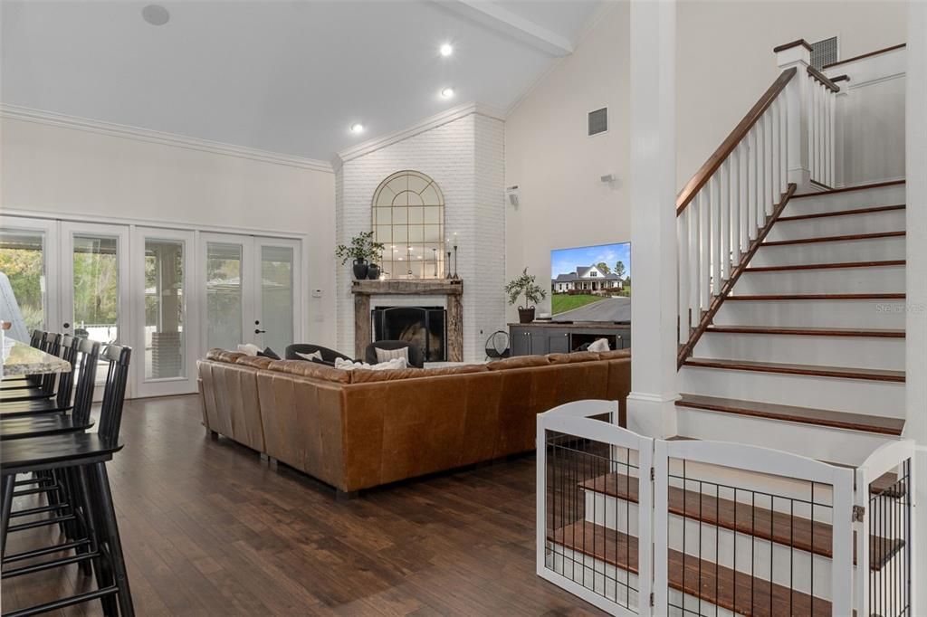 For Sale: $3,200,000 (4 beds, 4 baths, 4647 Square Feet)