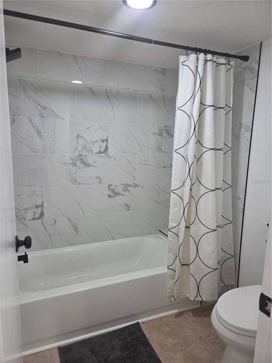 For Rent: $2,300 (2 beds, 2 baths, 1250 Square Feet)
