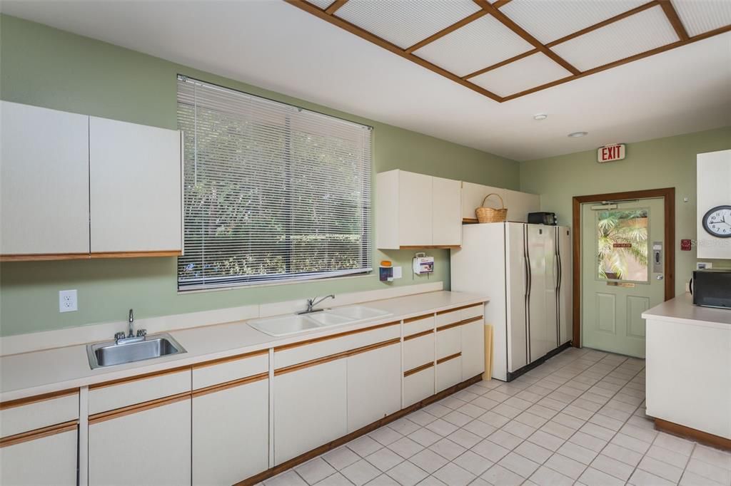 For Rent: $2,300 (2 beds, 2 baths, 1250 Square Feet)