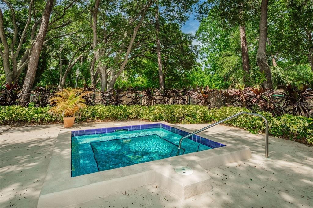 For Rent: $2,300 (2 beds, 2 baths, 1250 Square Feet)
