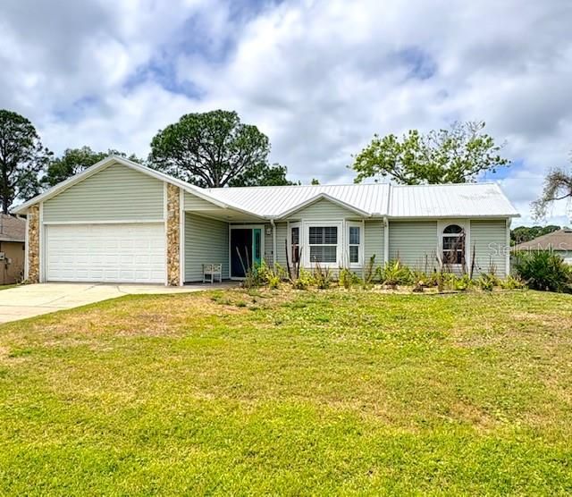 For Sale: $319,000 (3 beds, 2 baths, 1392 Square Feet)