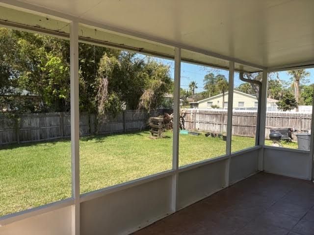 For Sale: $319,000 (3 beds, 2 baths, 1392 Square Feet)