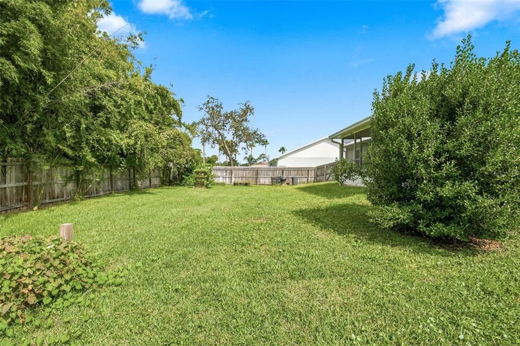 For Sale: $299,999 (3 beds, 2 baths, 1392 Square Feet)