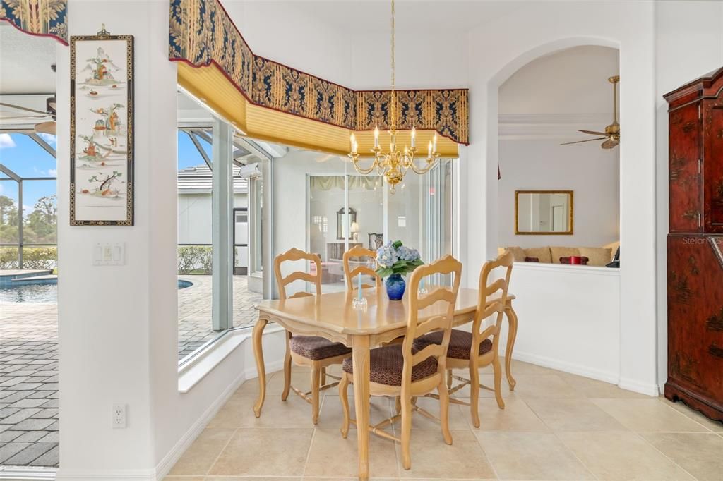 Activo con contrato: $950,000 (4 camas, 3 baños, 2921 Pies cuadrados)