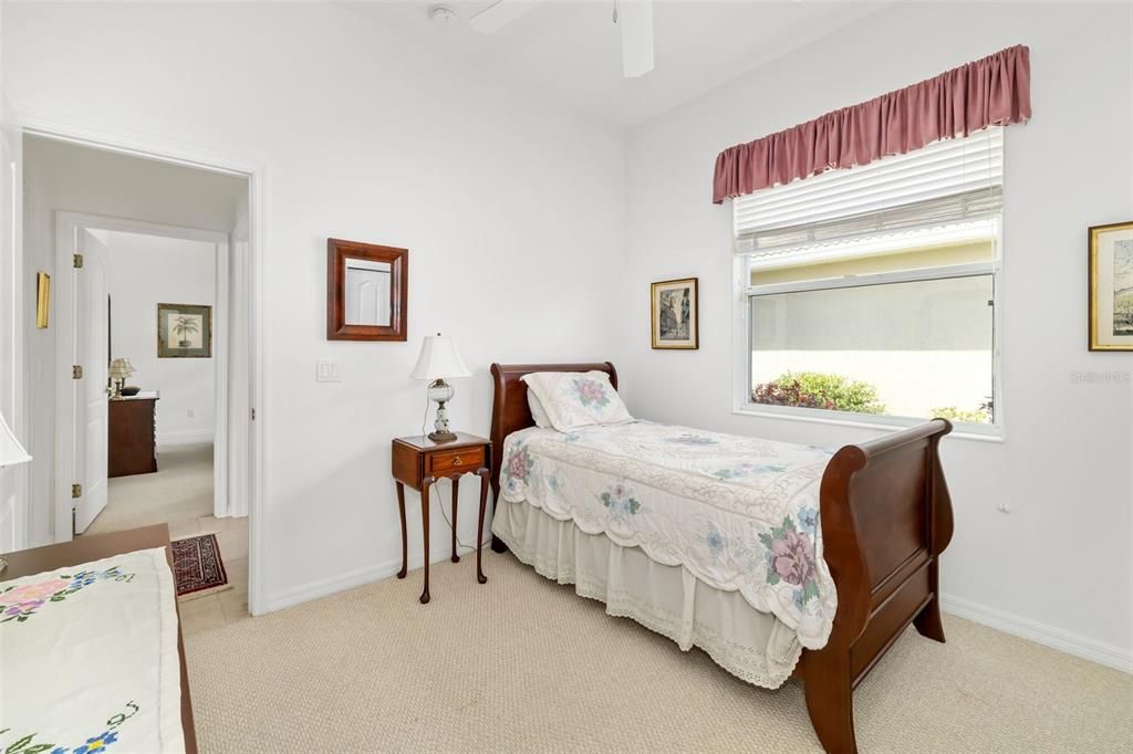 Activo con contrato: $950,000 (4 camas, 3 baños, 2921 Pies cuadrados)
