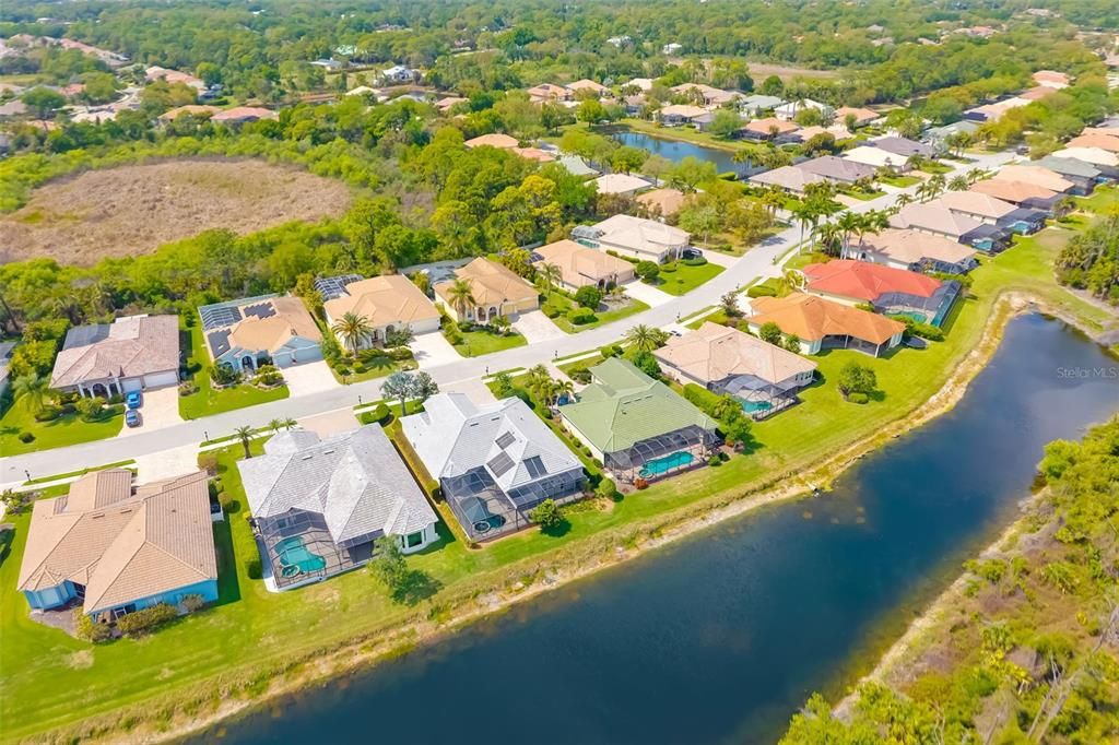 Activo con contrato: $950,000 (4 camas, 3 baños, 2921 Pies cuadrados)