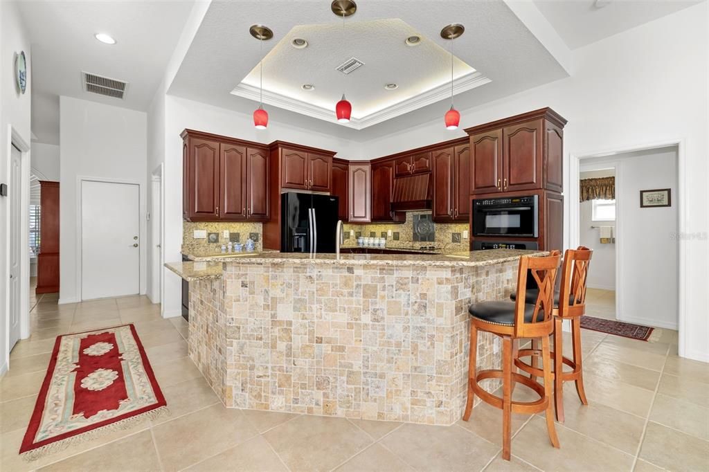 Activo con contrato: $950,000 (4 camas, 3 baños, 2921 Pies cuadrados)