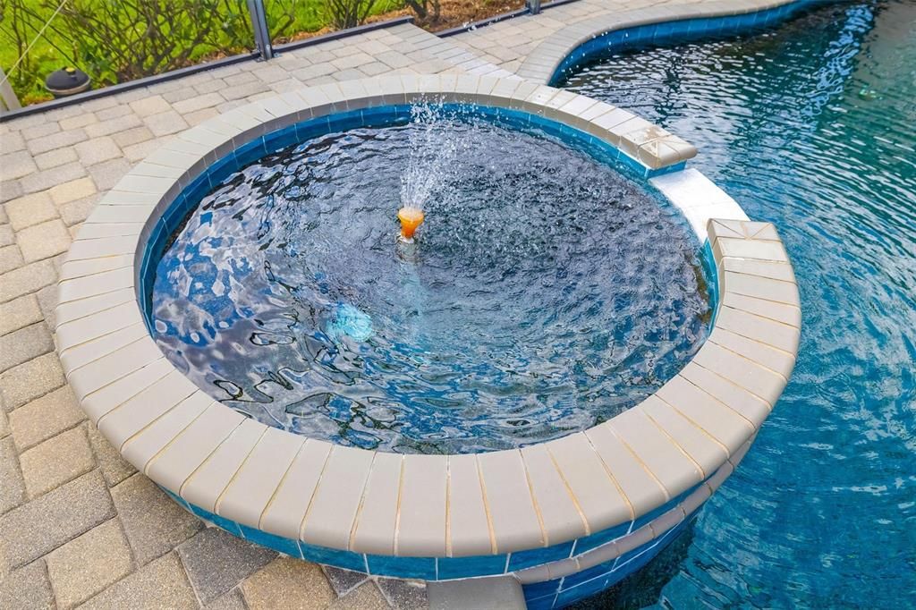 Activo con contrato: $950,000 (4 camas, 3 baños, 2921 Pies cuadrados)